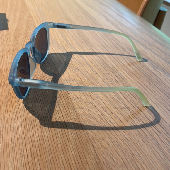 Izipizi Kids Sunglasses (5-10Y) - blue mirage, grey smoke lenses - Picture 3 of 6